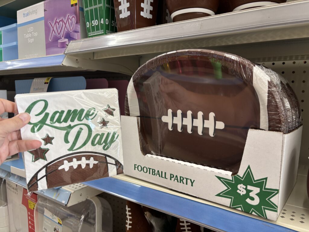 Football napkins and plates