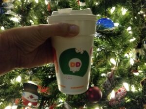 Dunkin large coffee xmas 20181128