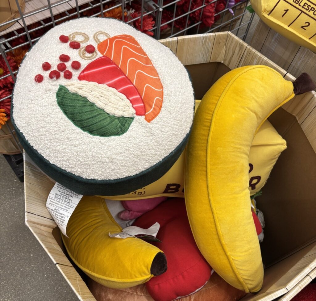 sushi pillow IMG 4060a