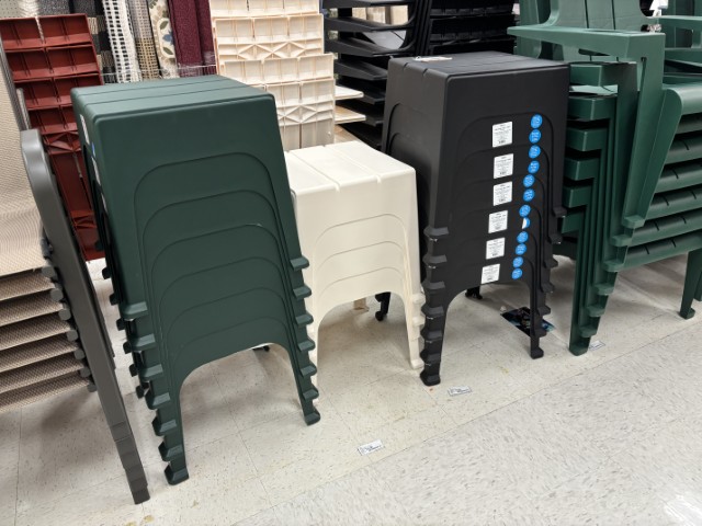 Room Essentials Resin Accent Table IMG